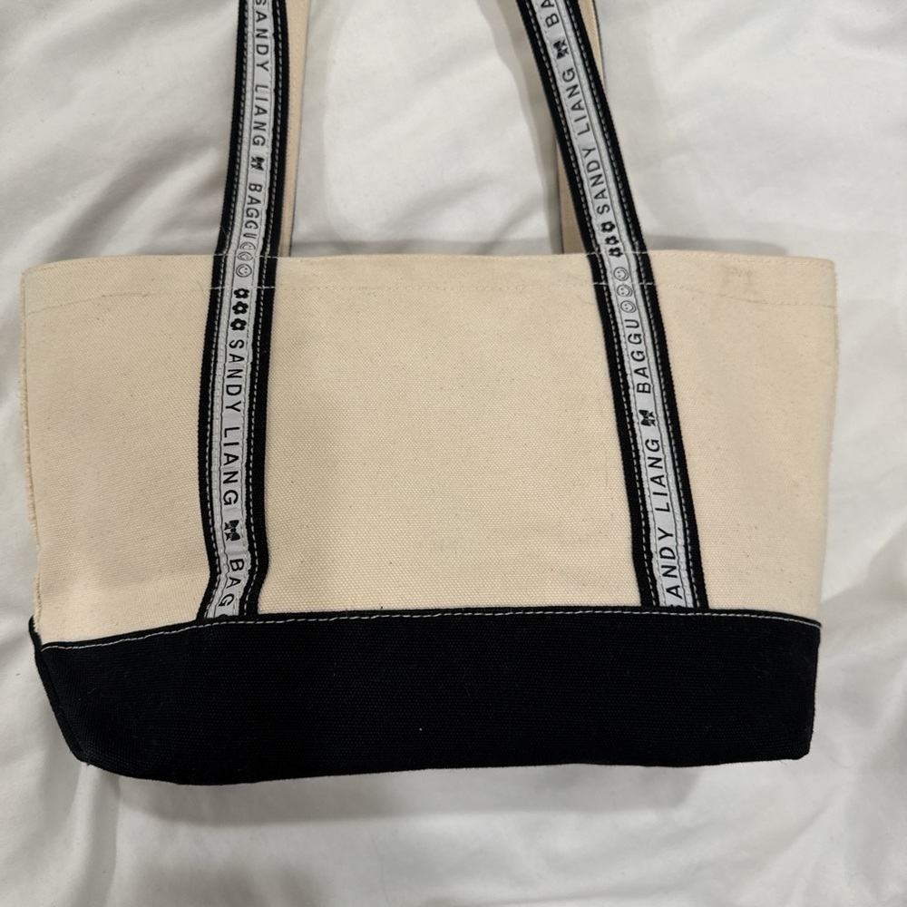 Sandy Liang Baggu Medium Canvas Tote Bag